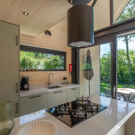 Дом отдыха Luxury By The Sea Sint Maartensvlotbrug