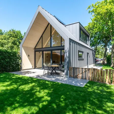 Luxury By The Sea Дом отдыха Sint Maartensvlotbrug