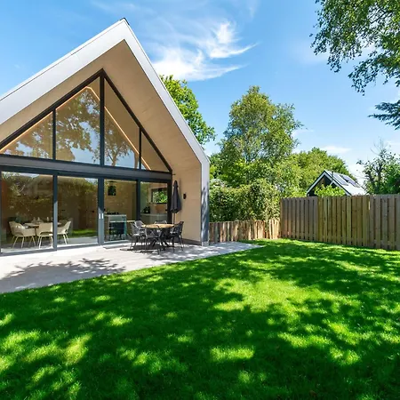 Дом отдыха Luxury By The Sea *