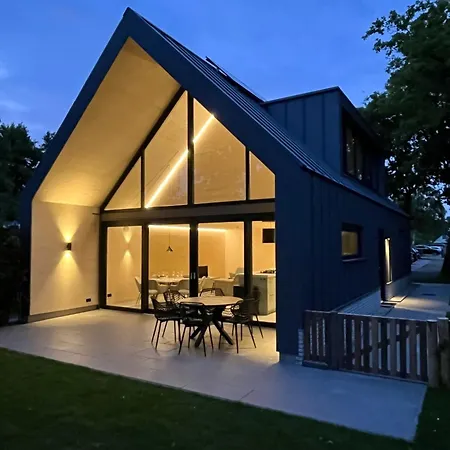 Luxury By The Sea Дом отдыха Sint Maartensvlotbrug